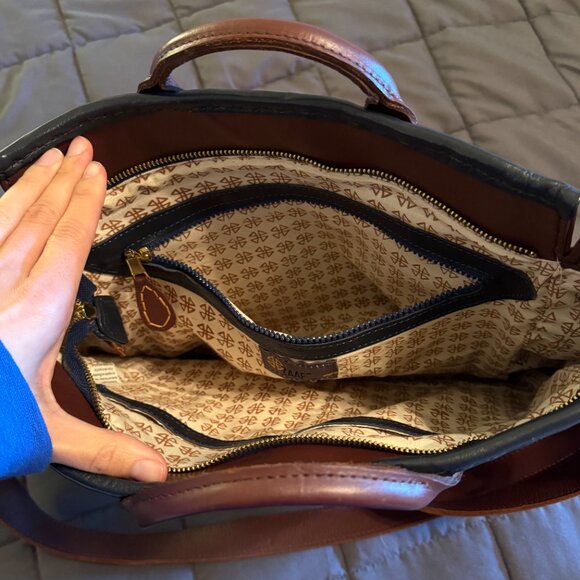 ZAAF Collection Globulus Convertible Backpack/Crossbody Bag - Picture 6 of 15